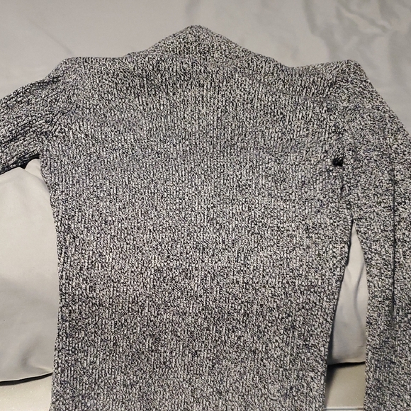 Liz Claiborne Sweaters - Liz Claiborne Black and White Cowl Neck Sweater